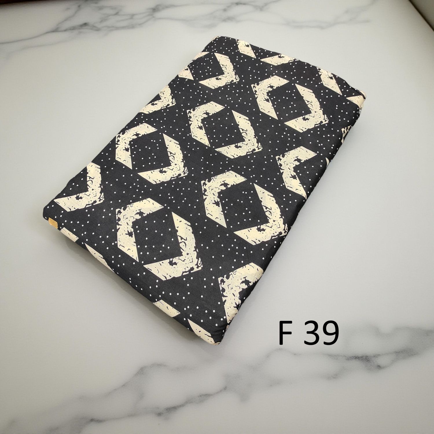 4 Meters Cotton Fabric F39