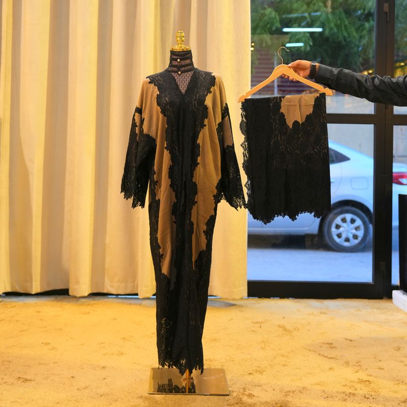 Cashmere Bhist With Sheila
