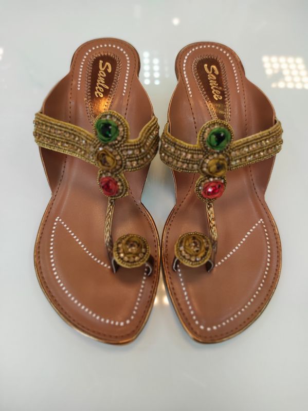 Indian sleeper 01 Size 37