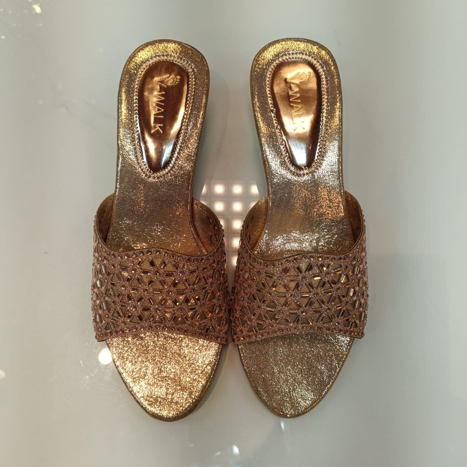 Indian Sleeper 01 Size 37