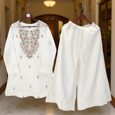 S/M Embroidery Round Neck Collar Cotton Short Co-ord Set