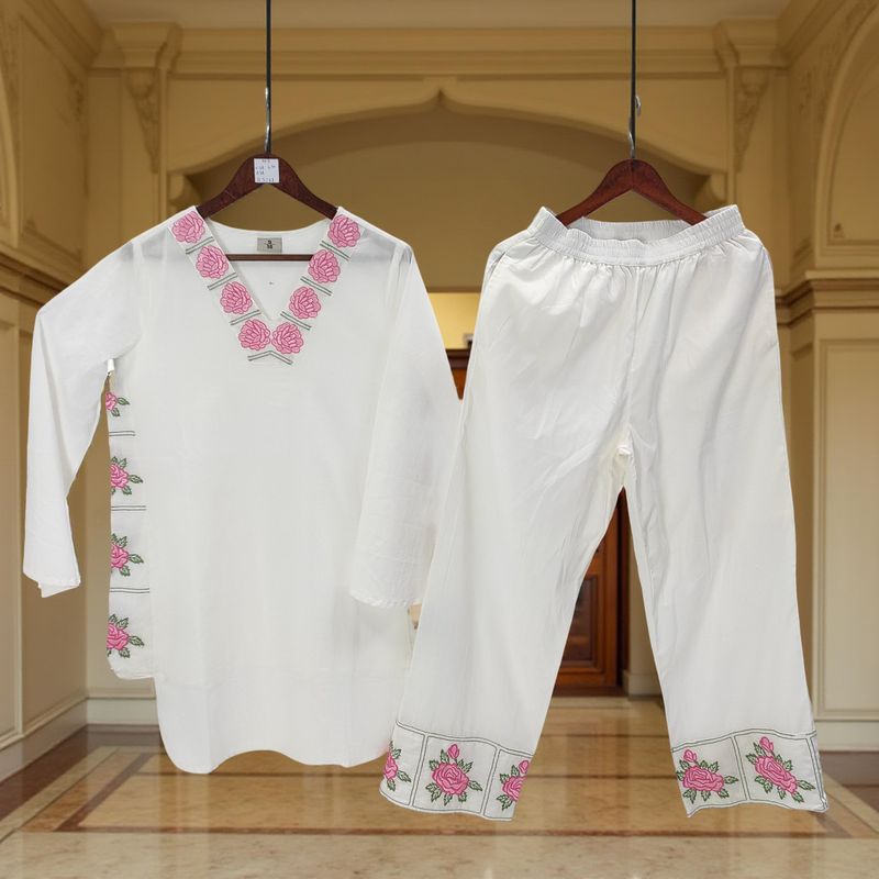 XS/S Embroidery V-Neck Collar Co-ord Set