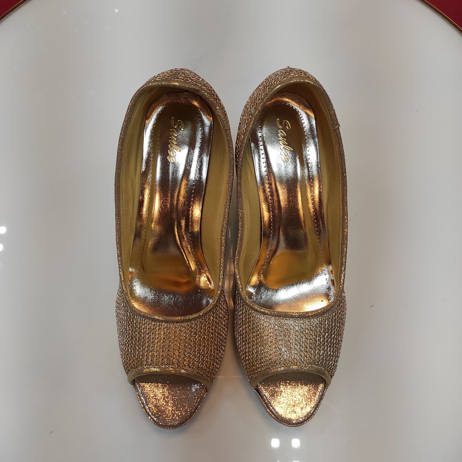 Indian Sleeper  Size 37