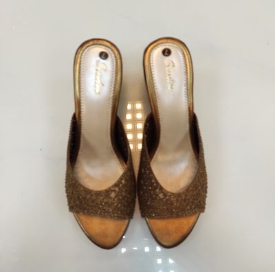 Indian sleeper Style  Size 39