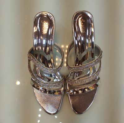 Indian sleeper Style  Size 39