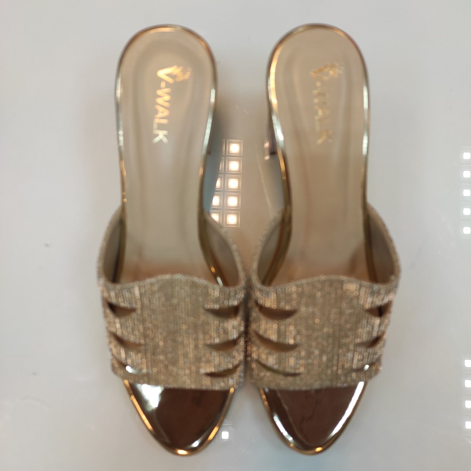 Indian Sleeper 01 Size 37