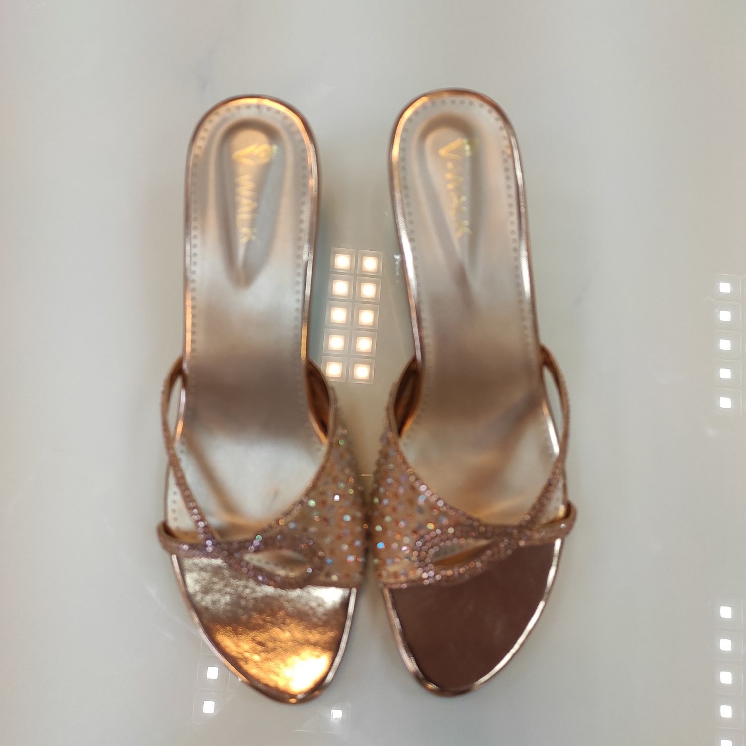 Indian sleeper Style  Size 39