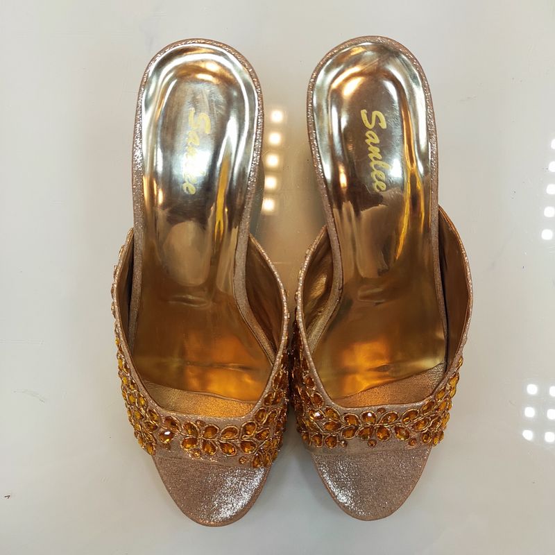Indian slipper Size 34