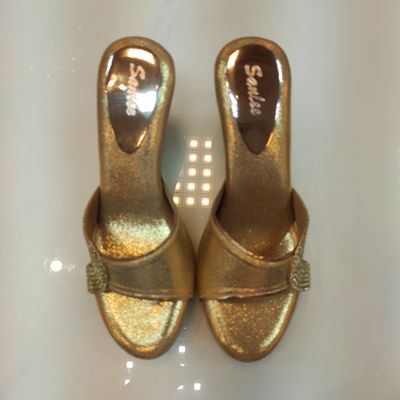 Indian sleeper  Size 38