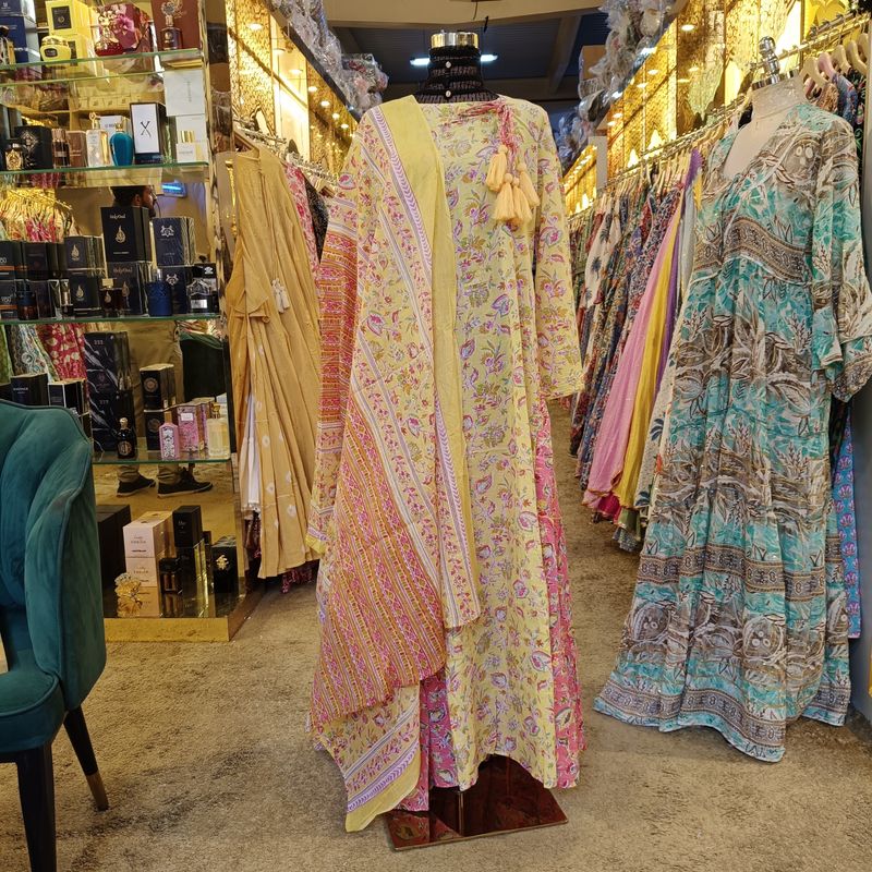 L/XL Cinderella Printed Cotton Dress 57&quot; Long Jalabiya