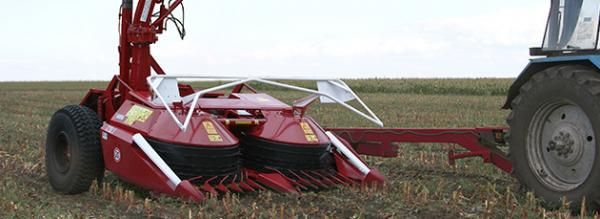 Прицепной кормоуборочный комбайн КДП-3000 FT40