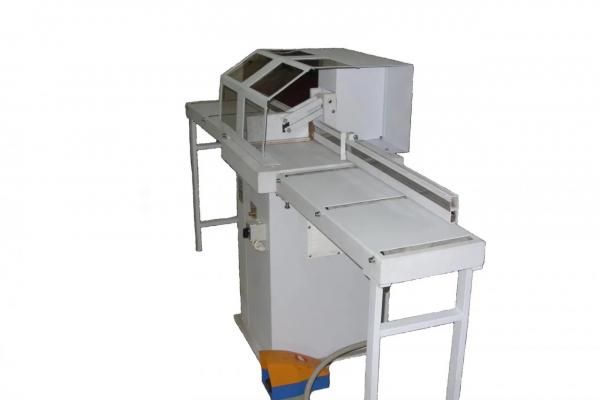 Торцовочный станок TR-350RM