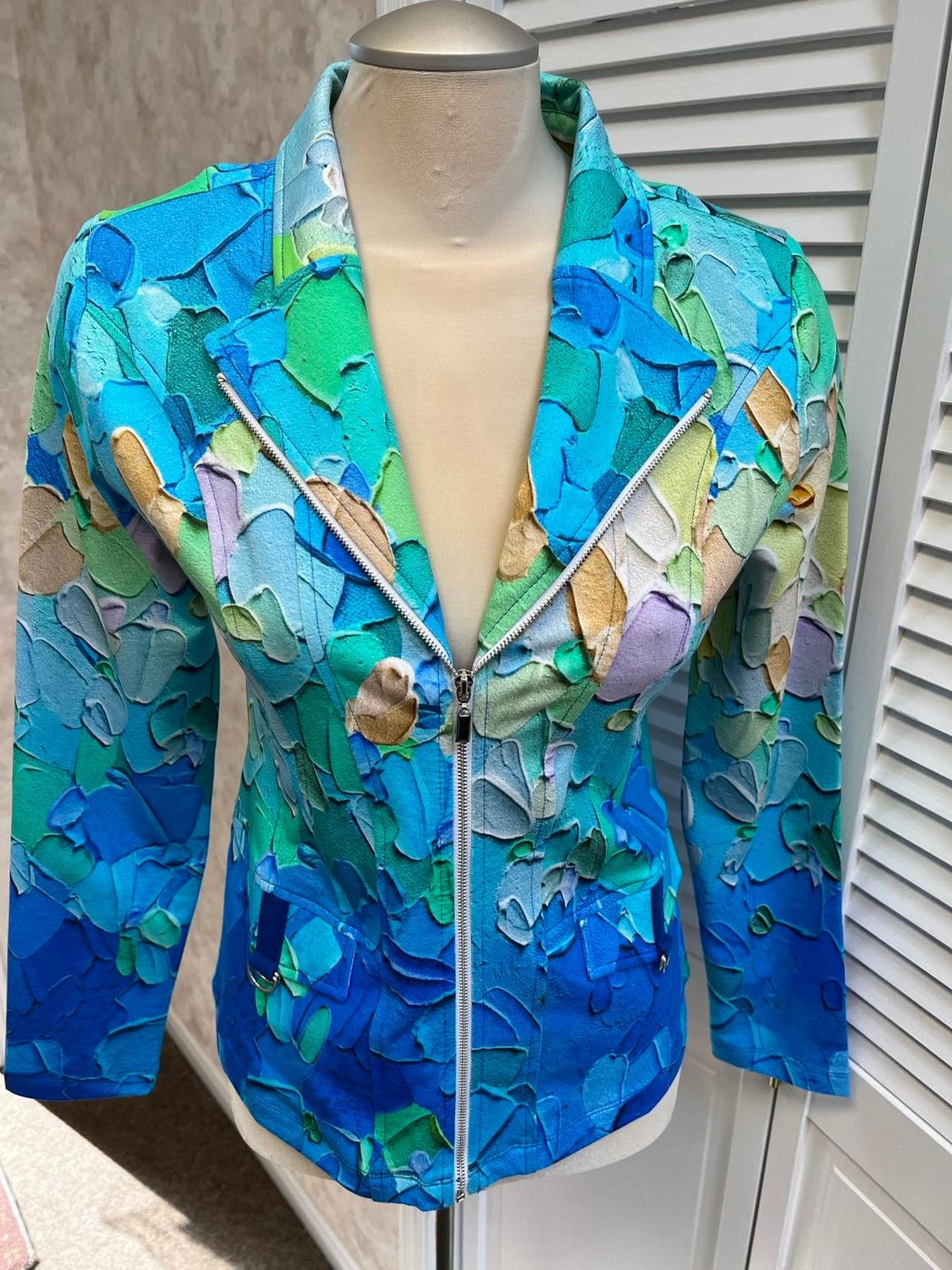 3-D Blue/Multi Jkt