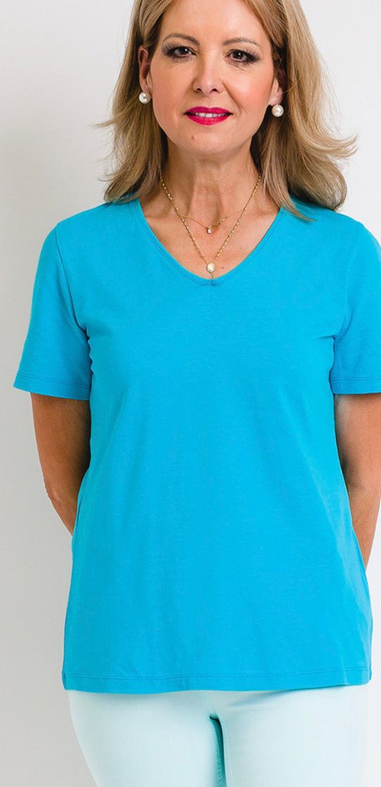 turquoise t-shirt