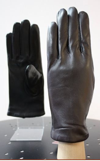 Genuine leather gloves