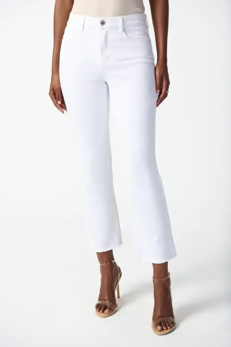Frayed hem crop jean