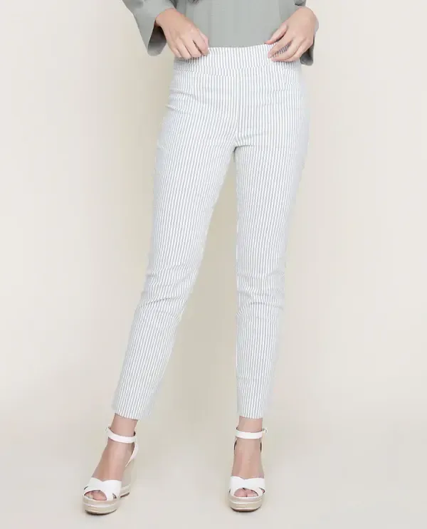 Seersucker stripe ankle pant