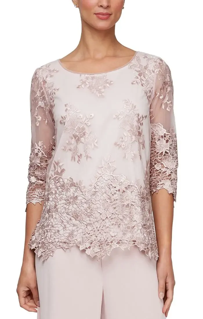 Embroidered Scallop sleeve &amp; hem blouse