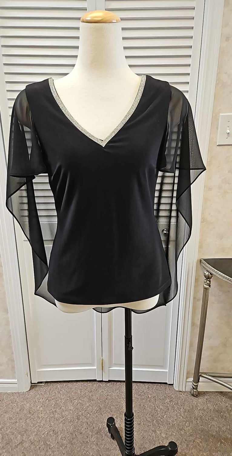  Chiffon sleeve cape blouse 