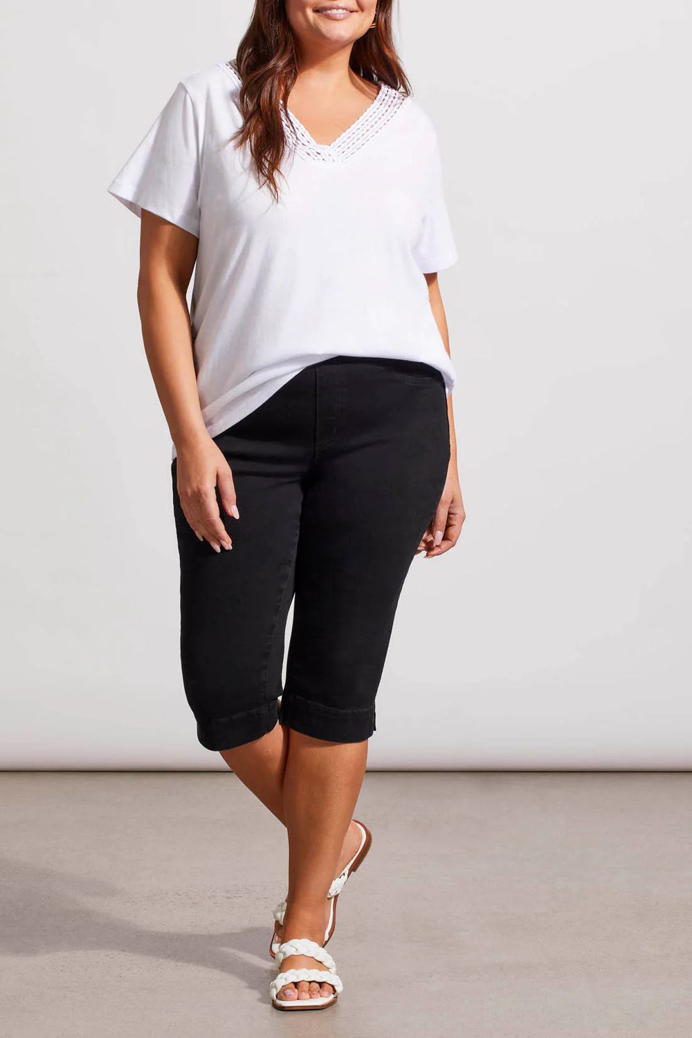 Fancy crochet v-neck t-shirt, Color: White, Size: S