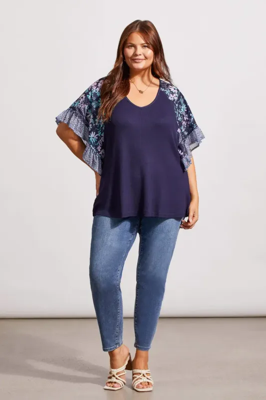 Frilled raglan sleeve top