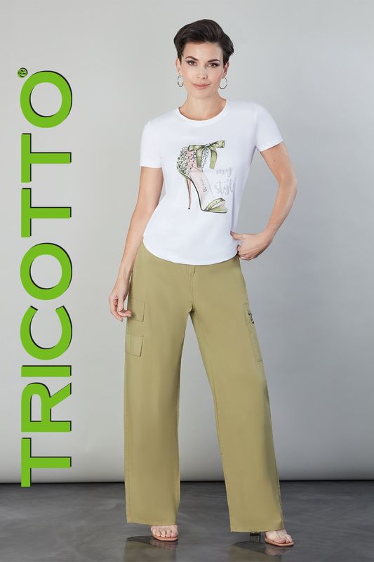 Embellished fashion heel t-shirt 