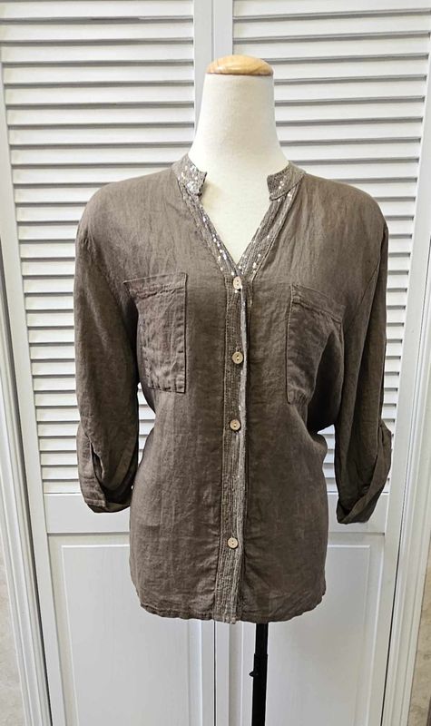 Button up embroidered back detail top