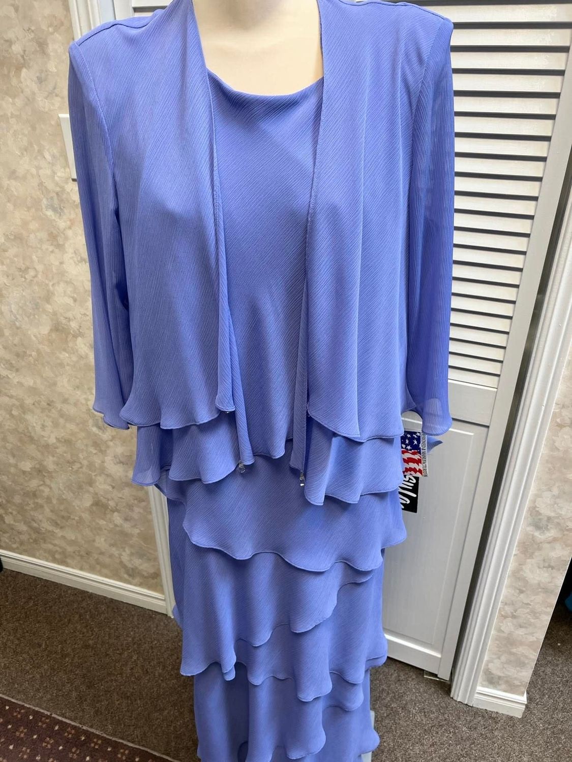 Peri tiered dress