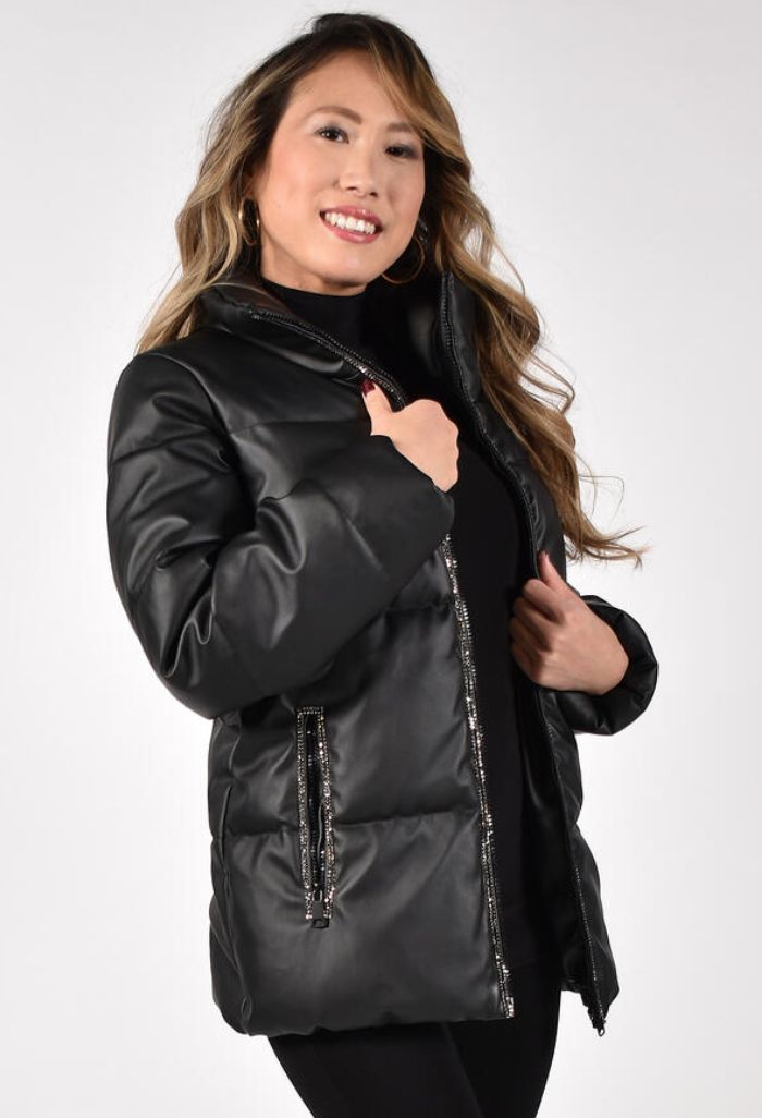 Black coat / sparkle  zip