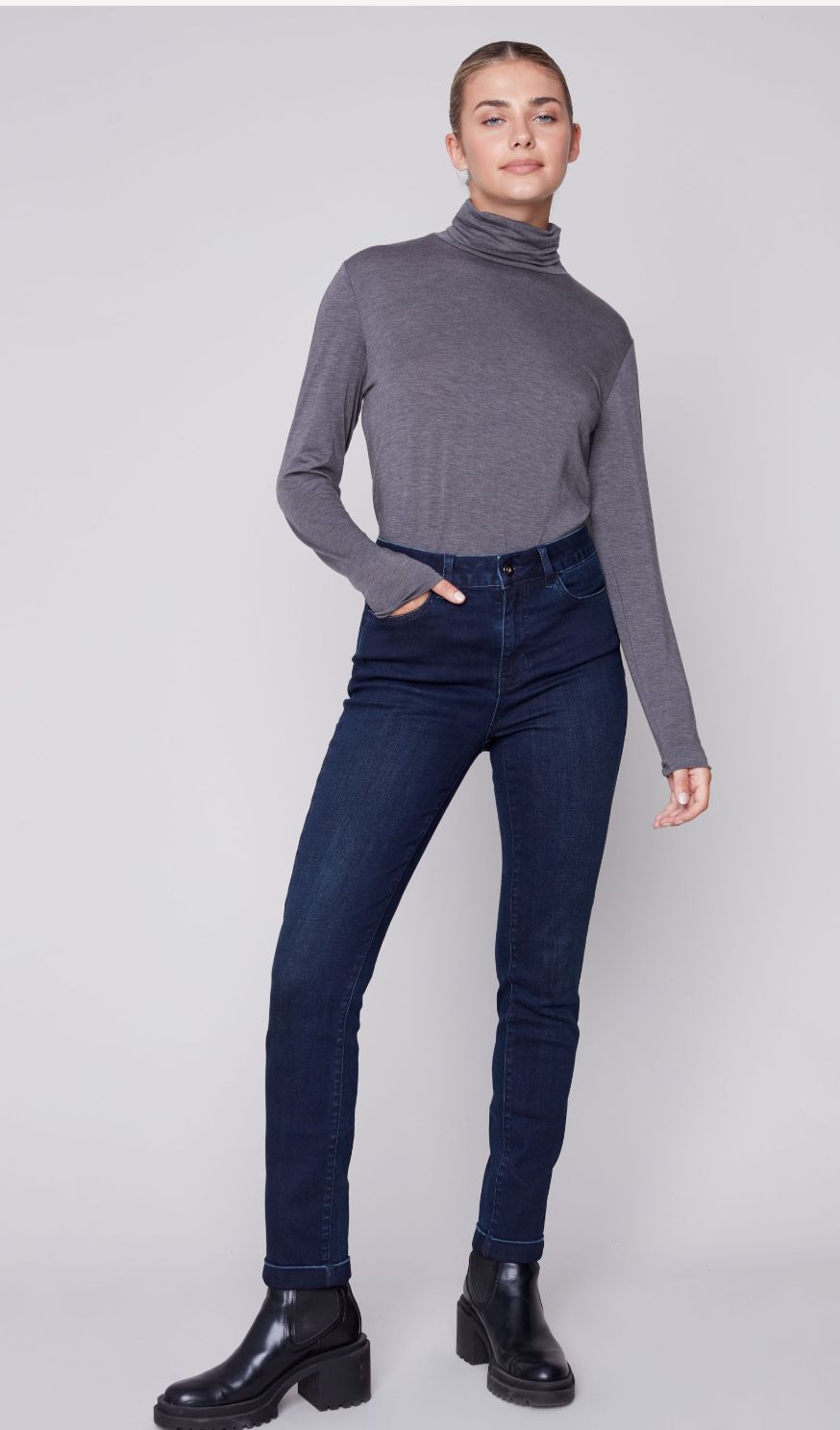 Black/ blue denim jean with cuff