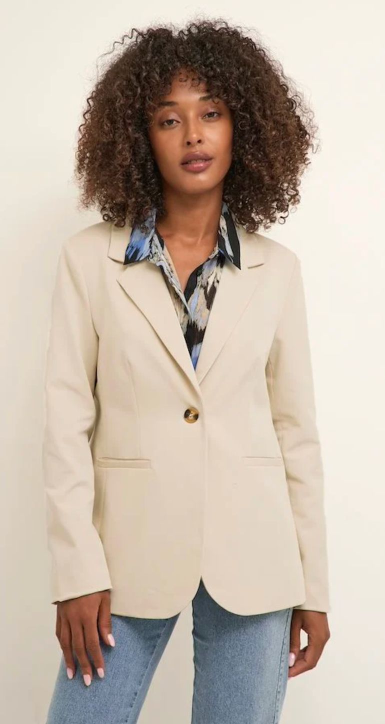 Antic White fitted blazer