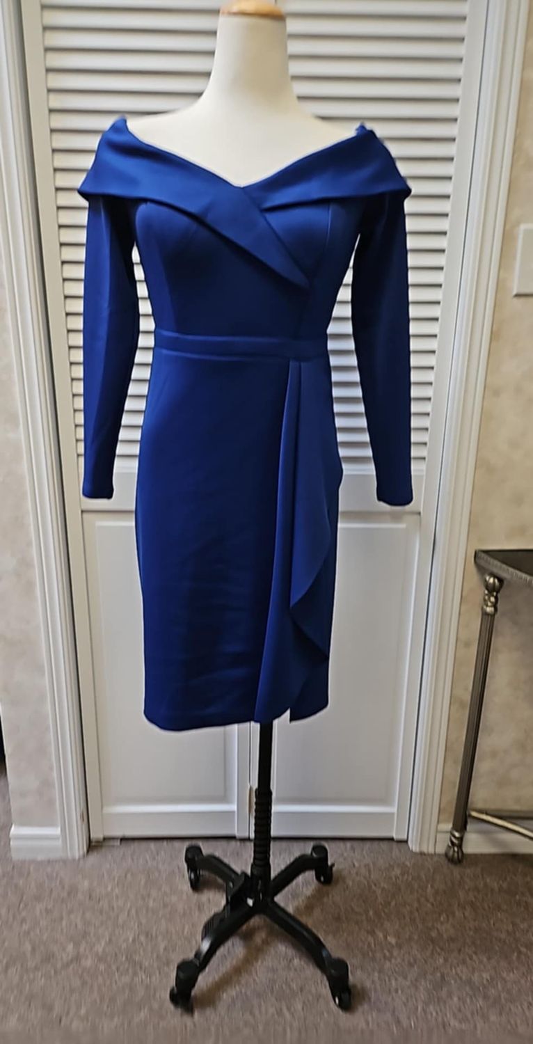 Off the shoulder midi ruched bum