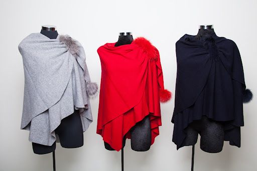 Knit Wrap w/ Pull Through Fox Fur Poms