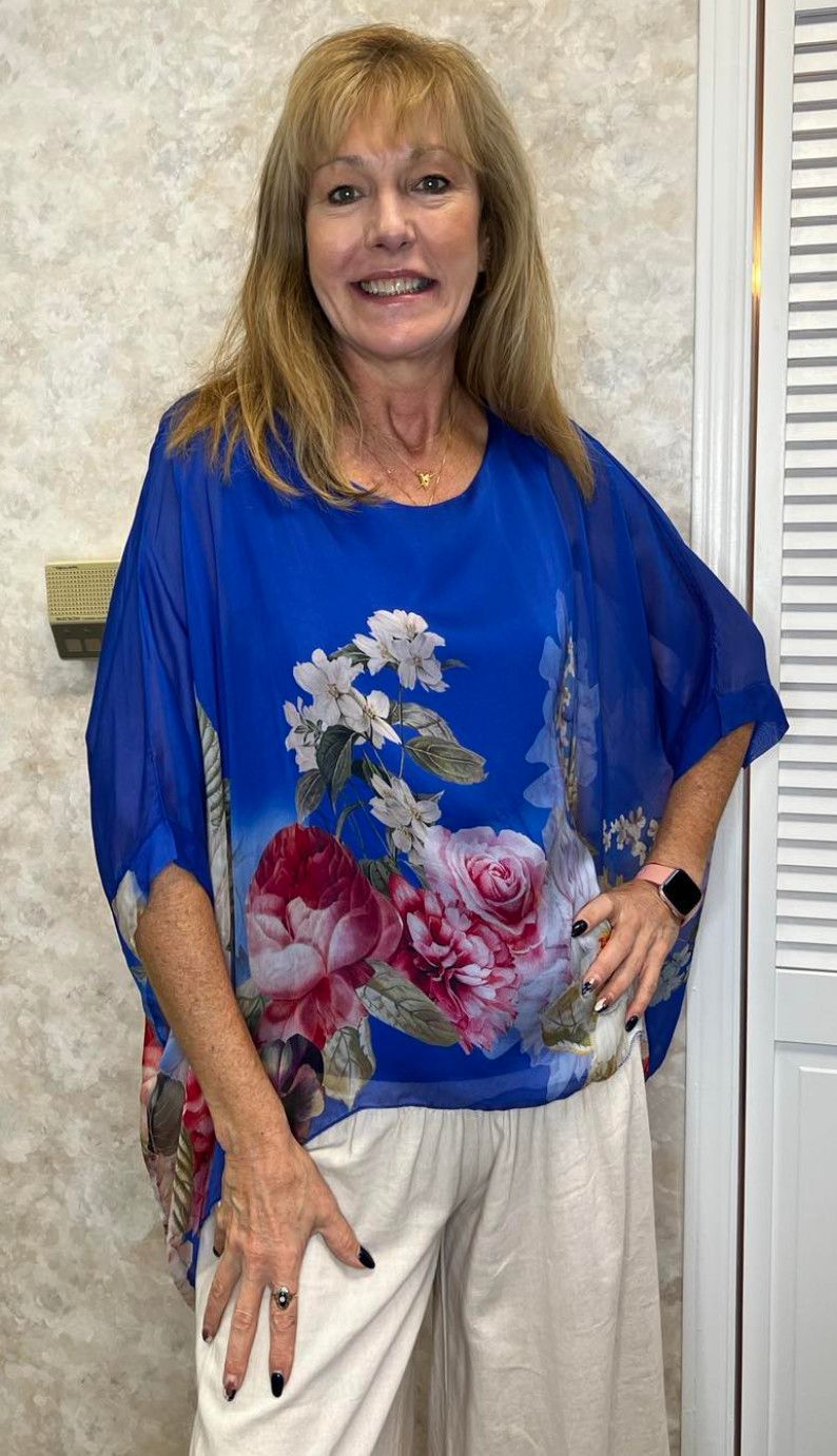 Silky floral print blouse, Color: Royal, Size: O/S