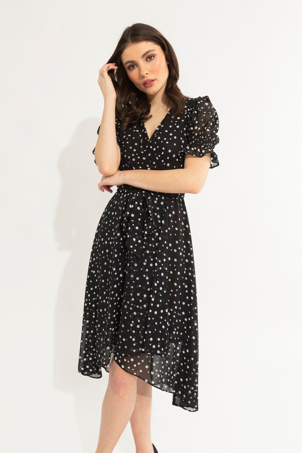 Puff sleeve dress, Color: Black/ White, Size: 6