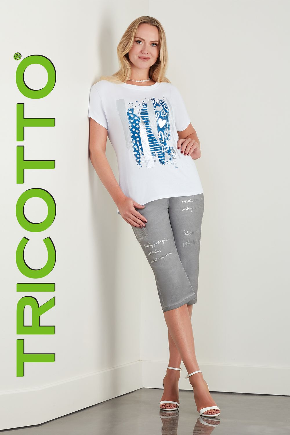 Heart paint t-shirt , Color: White/ blue, Size: M