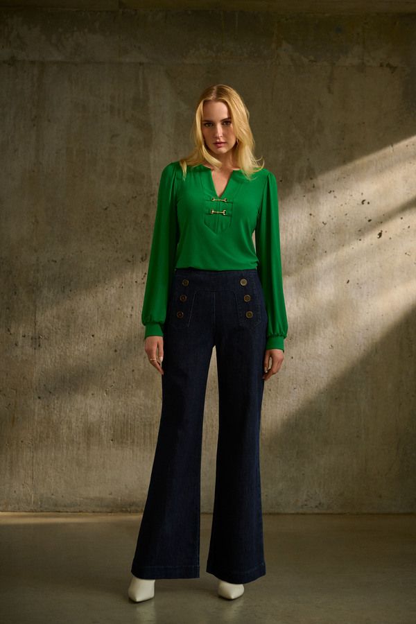 High- rise wide flare jean , Color: Indigo, Size: 6