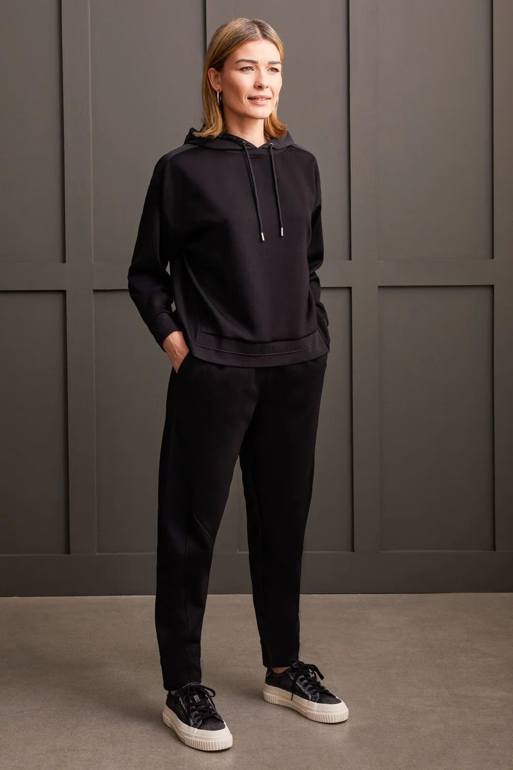 Hooded lux sweater , Color: Black, Size: S