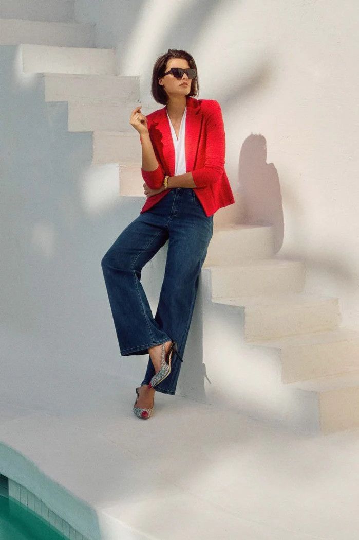 High- waisted wide leg jean , Color: Med. Denim, Size: 4