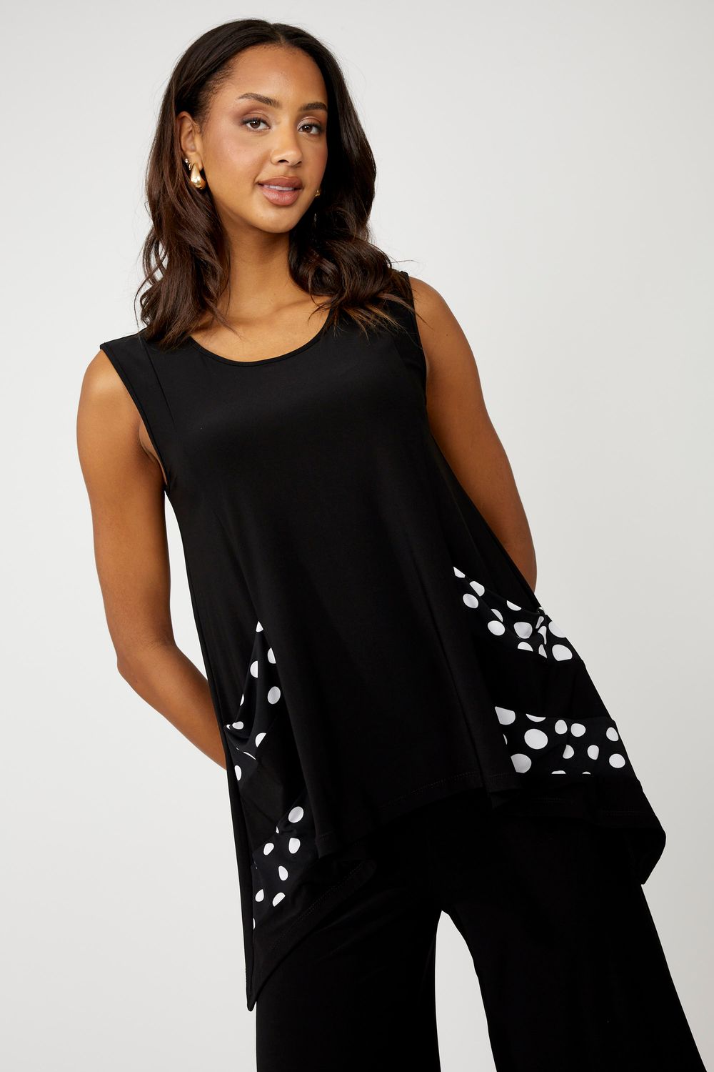 Sleeveless pull- over tunic top , Color: Black/ White, Size: 6