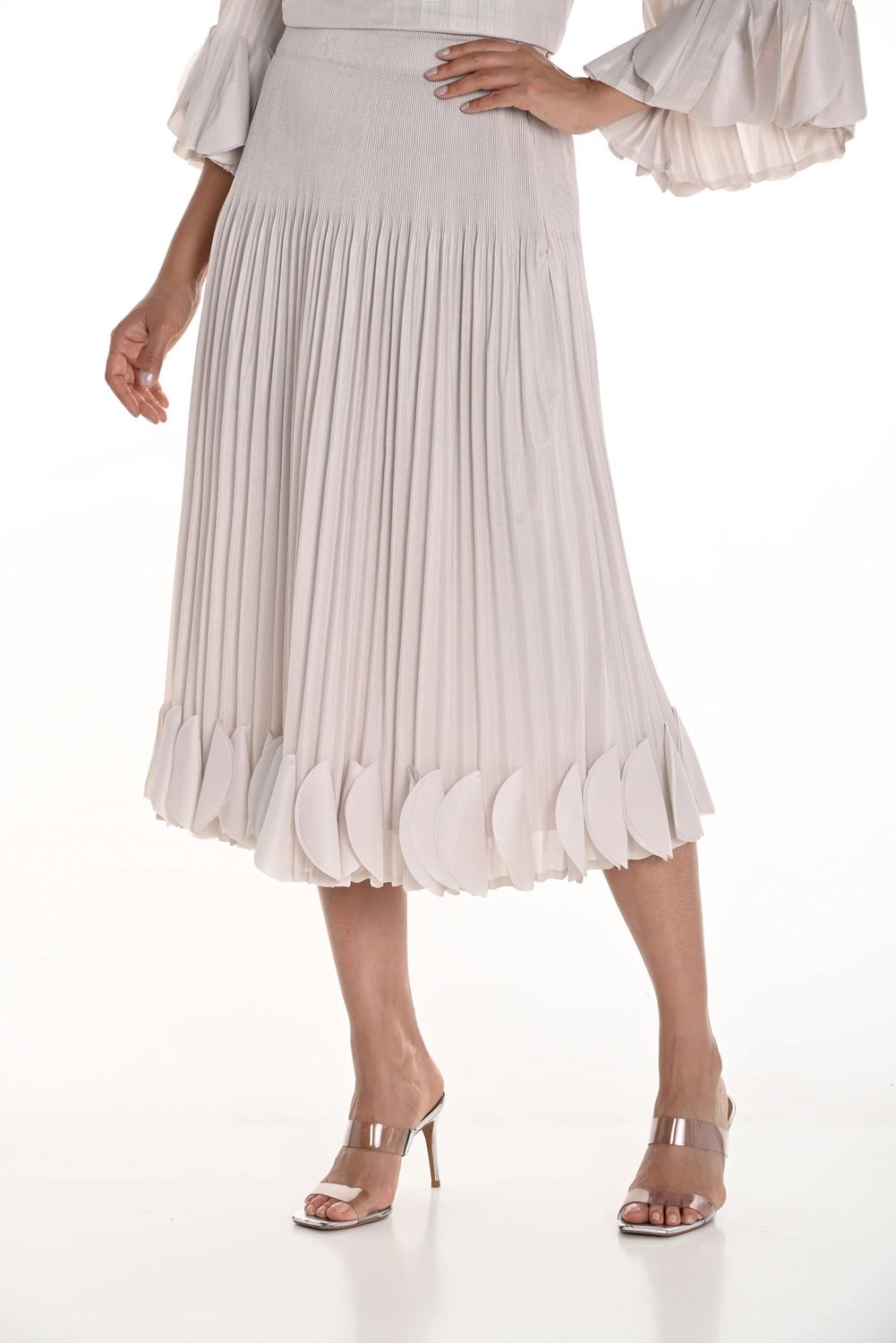 Scalloped Hemline Pleated Skirt, Color: Naturel, Size: S