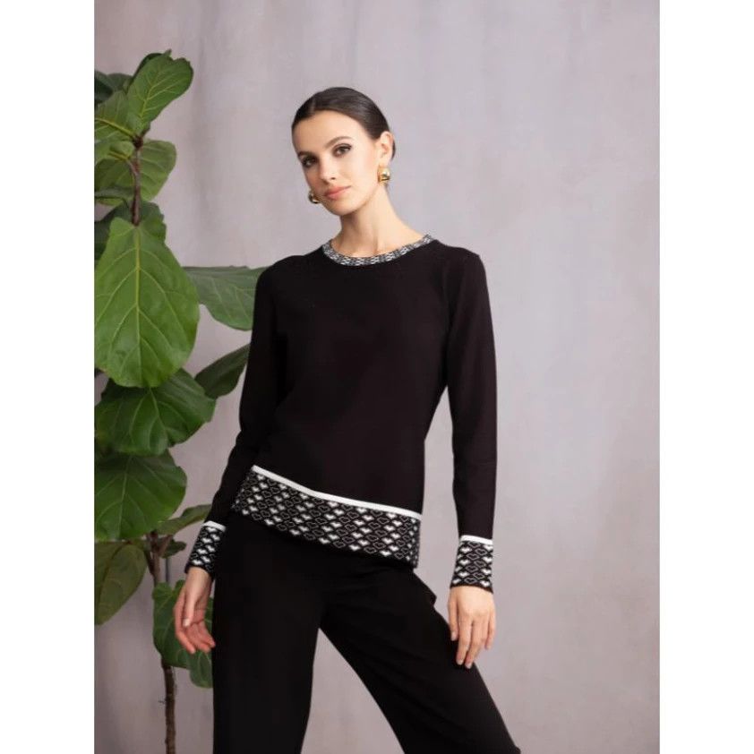 Round Neck Heart Hem Top, Color: Black, Size: S