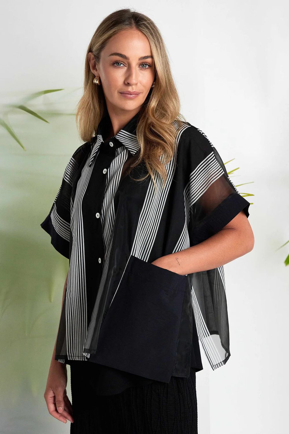 Stripe Organza Blouse w/ Oversized Fashion Blouse, Color: Black/ White, Size: 0