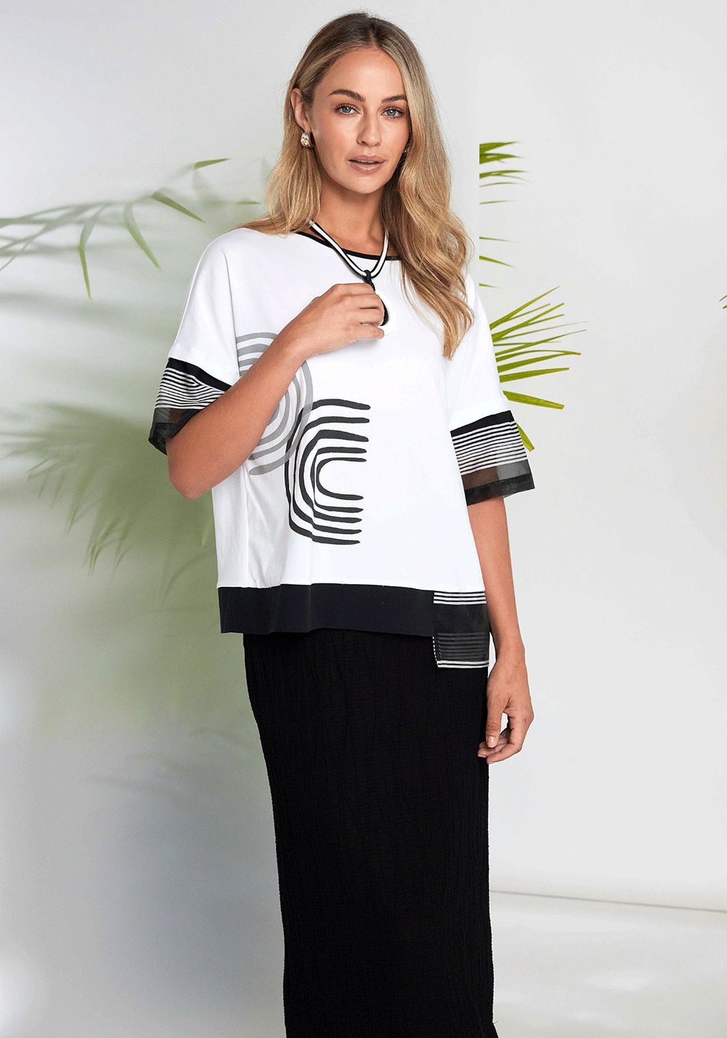 Contrast Crop Stripe Sleeve T-Shirt , Color: White/ Black, Size: 0