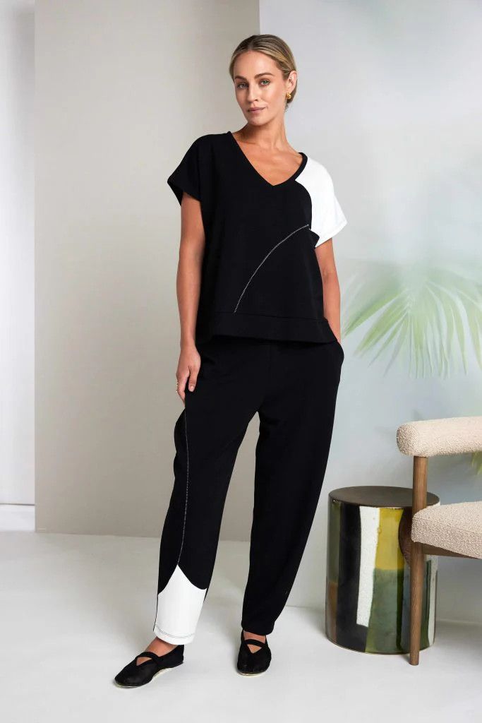Tapered Contrast Hem Pant, Color: White/ Blk, Size: 0