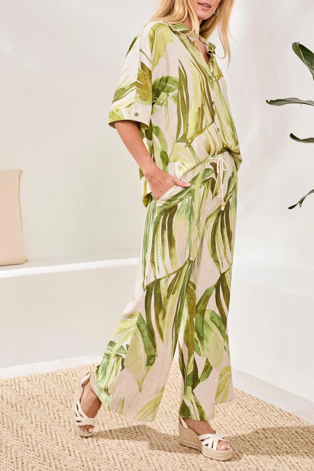 Pleated Print Flowy Pant , Color: Mint Leaf, Size: S