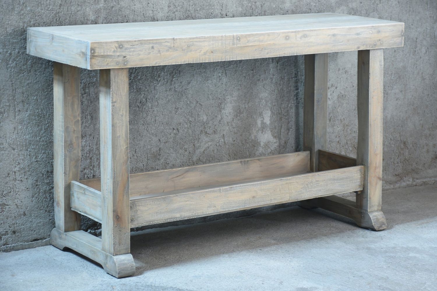 CONSOLE TABLE