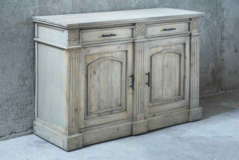 SIDEBOARD