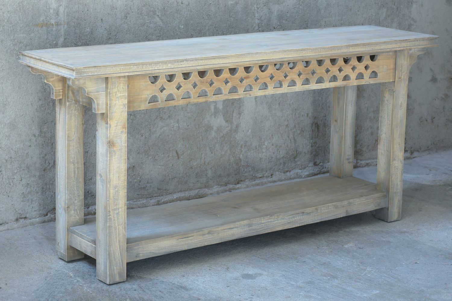 CONSOLE TABLE