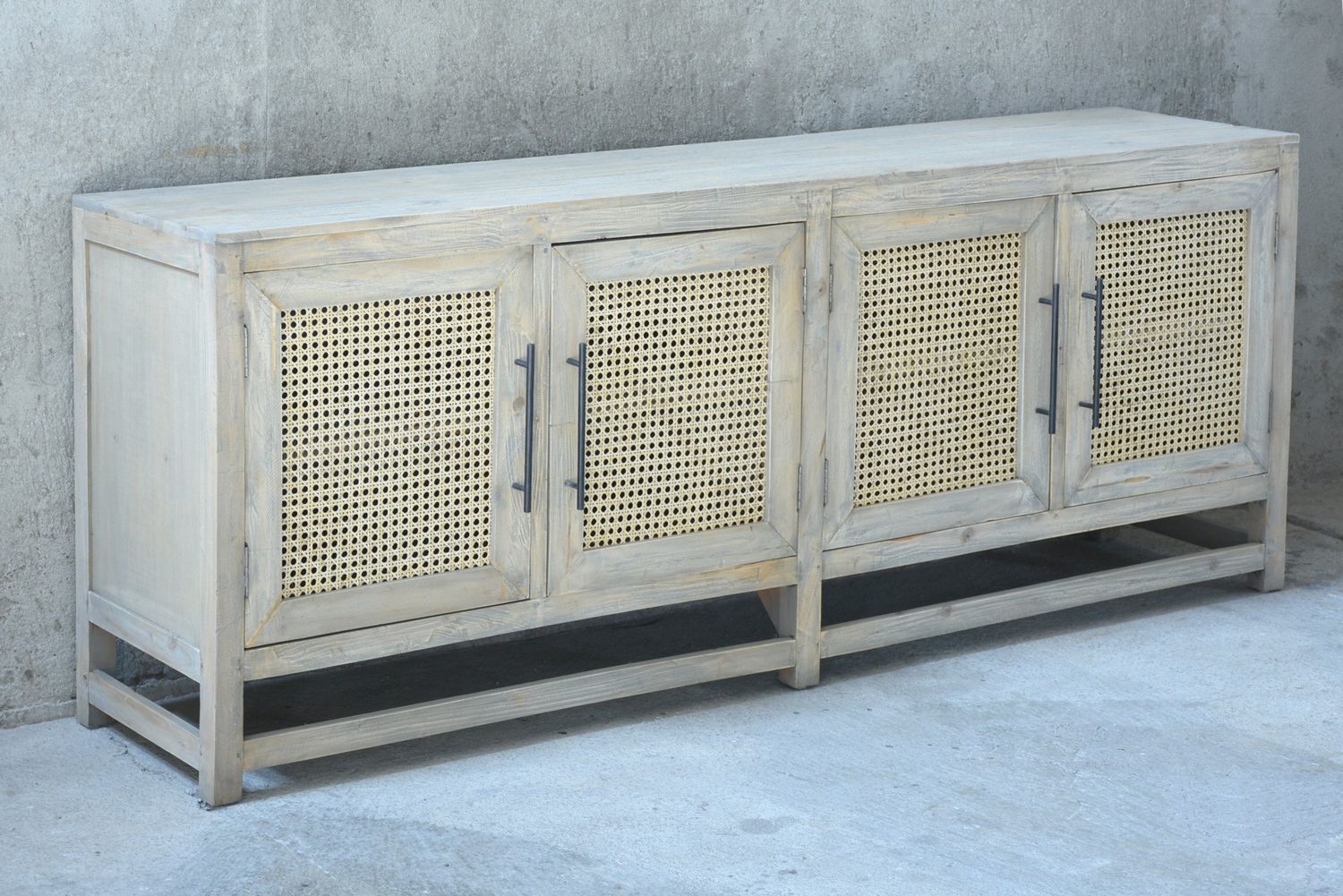 SIDEBOARD